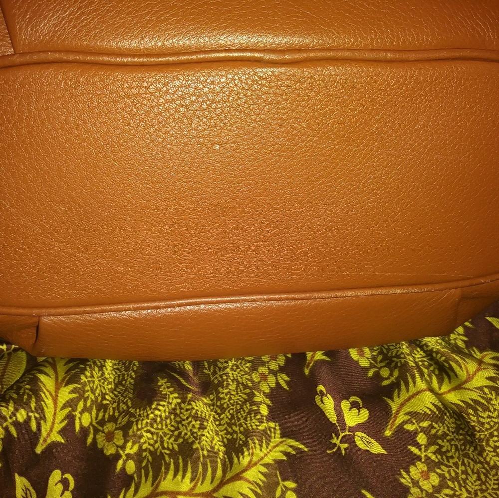 👜 {Michael Kors} brown bag👜 - Picture 2 of 5